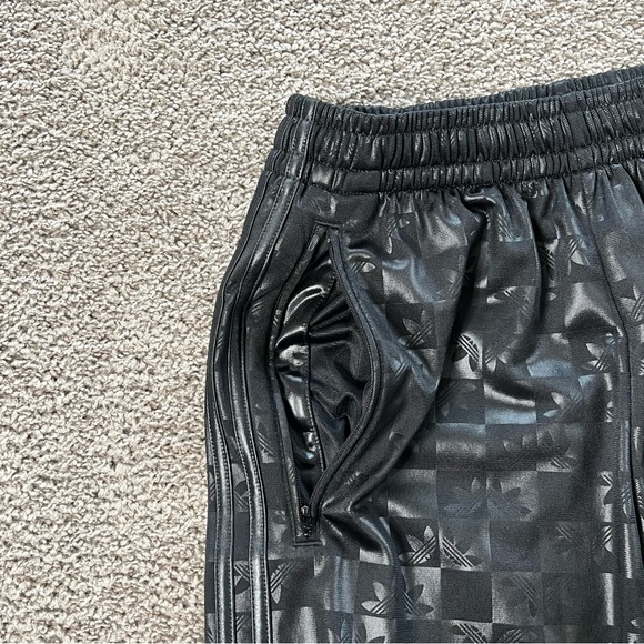 Adidas Originals Chile 62 Track Pants Men’s Size Small - Picture 3 of 15